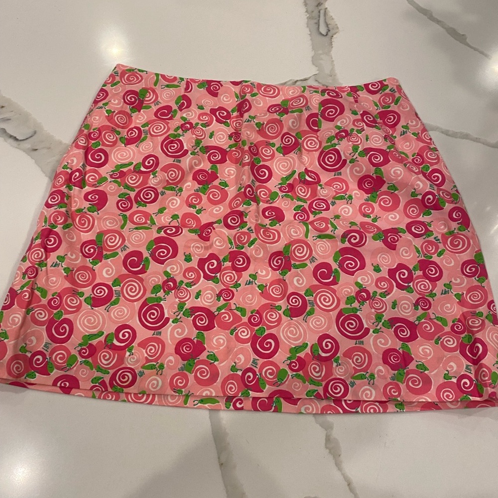 Lilly Pulitzer Snail Skirt - Worn twice, size 6 pink and green